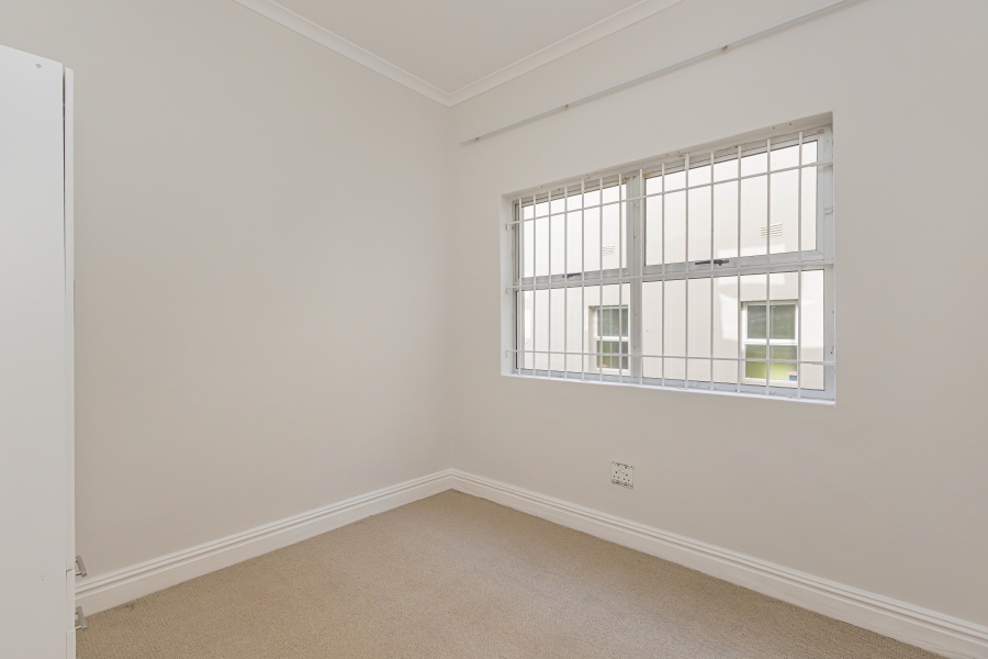 To Let 3 Bedroom Property for Rent in Green Point Western Cape